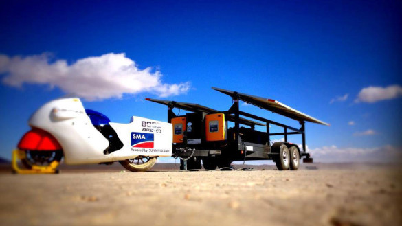 Lightning Elektromotorrad mit Solar zu neuem Rekord Lightning Elektromotorrad mit Solar zu neuem Rekord