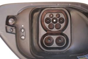 VW_eGolf_2014_(13058674474)