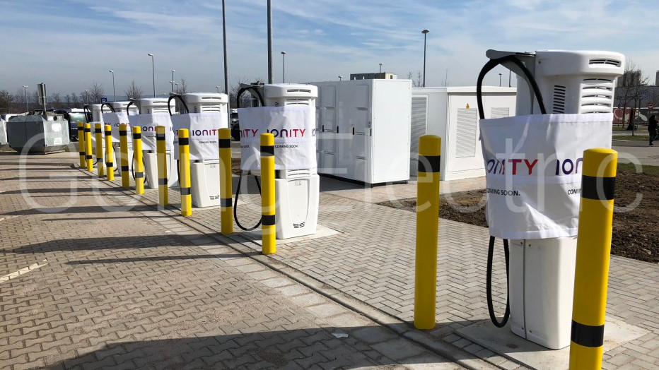 IONITY: erster 350 kW Standort bei Brohltal Ost geht in Betrieb IONITY: erster 350 kW Standort bei Brohltal Ost geht in Betrieb