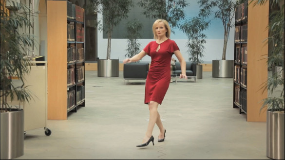 Kommt eine Blondine in die Bibliothek Kommt eine Blondine in die Bibliothek