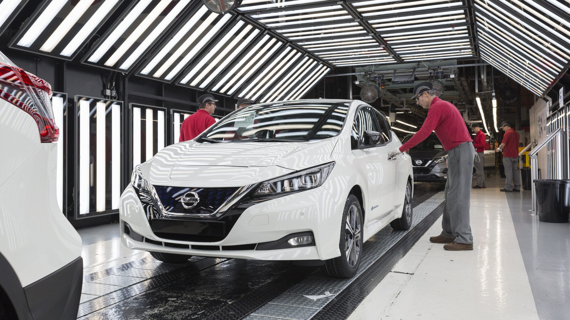Europäische Produktion des neuen Nissan Leaf hat begonnen Europäische Produktion des neuen Nissan Leaf hat begonnen