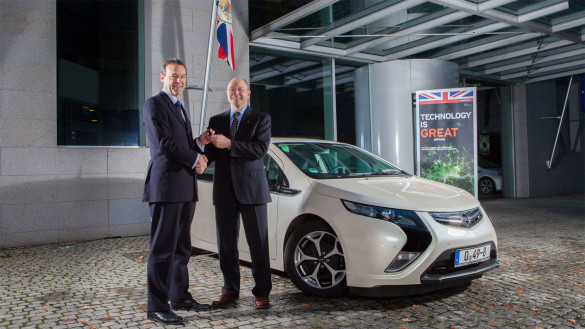 Opel Ampera für die britische Botschaft Opel Ampera für die britische Botschaft