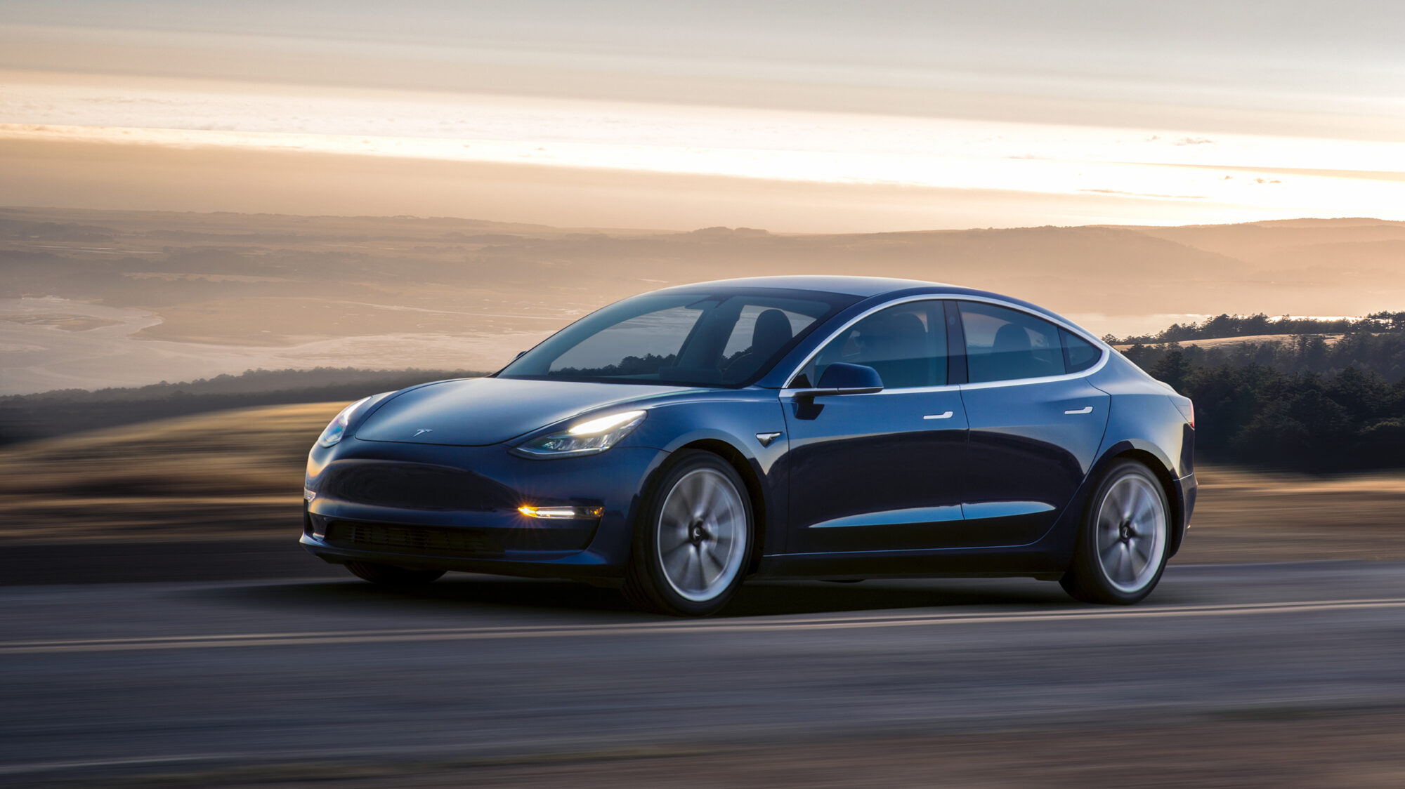 Tesla Model 3 hat eine Reichweite von 499 km nach EPA Tesla Model 3 hat eine Reichweite von 499 km nach EPA