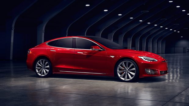 Tesla Model S 5