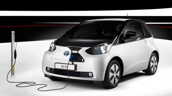 Toyota iQ EV Autosalon Paris Toyota iQ EV Autosalon Paris