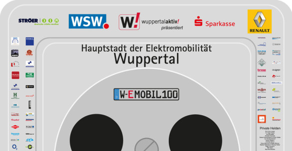 W-EMOBIL feiert 100 neue Elektroautos - größte Steckdose Deutschlands W-EMOBIL feiert 100 neue Elektroautos - größte Steckdose Deutschlands