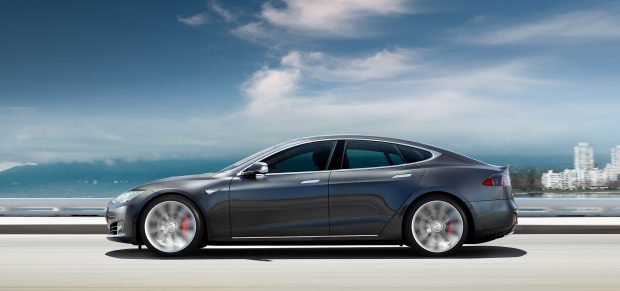 tesla Model 3 side